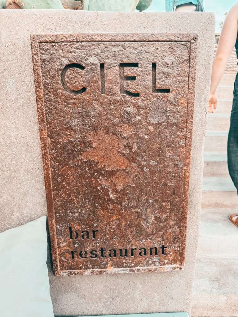 Ciel bar restaurant