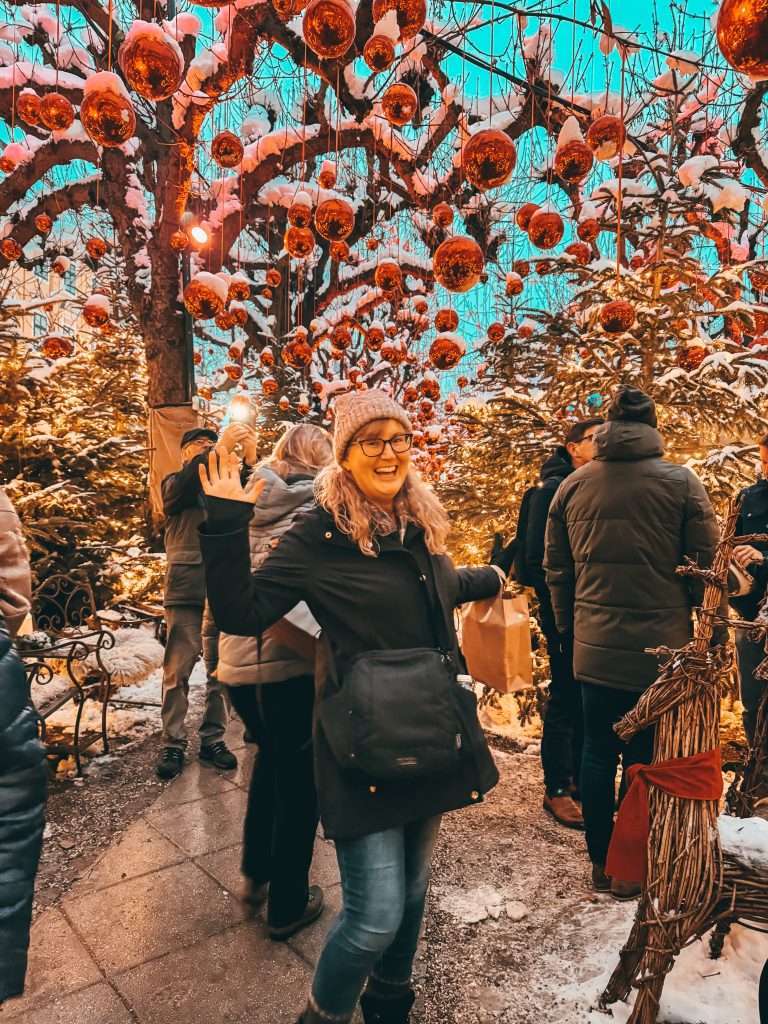 Christmas streets and sparkling markets in Linz, adorned with festive lights, colorful decorations, and bustling holiday stalls creating a magical holiday atmosphere.