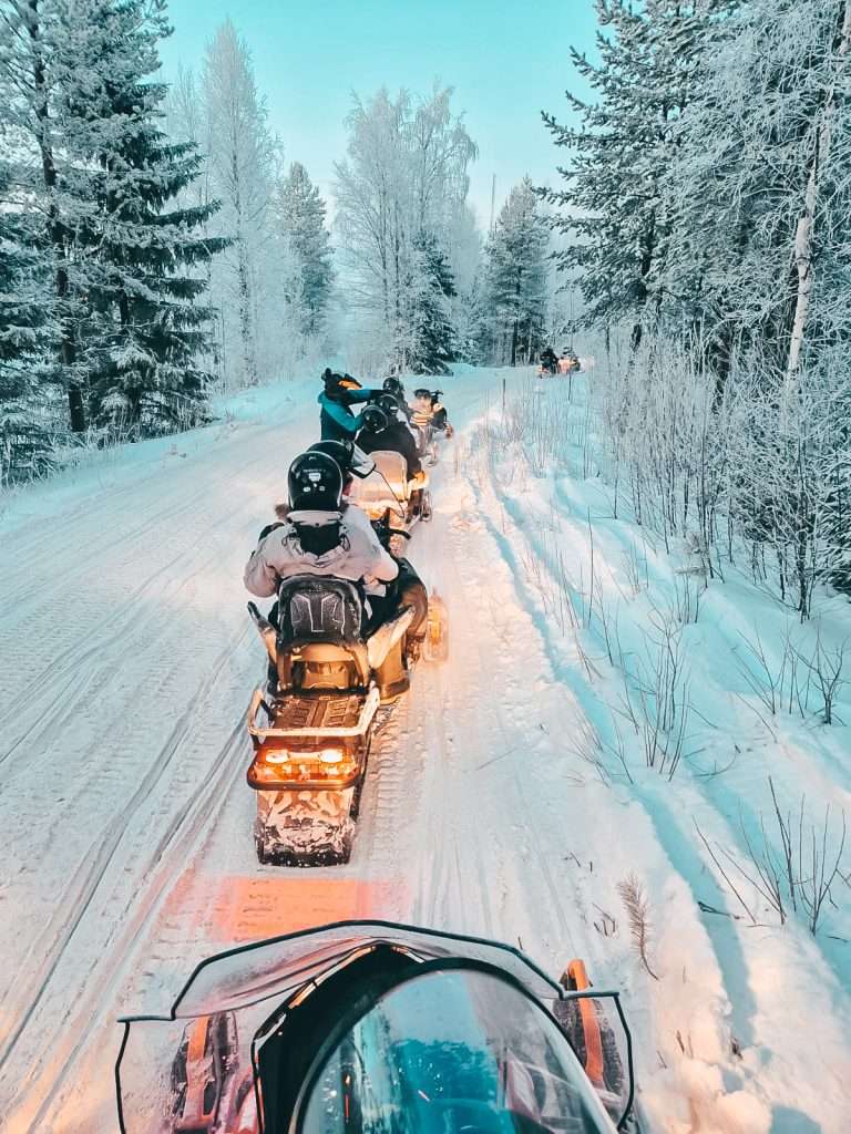 Winter Snowmobiling2